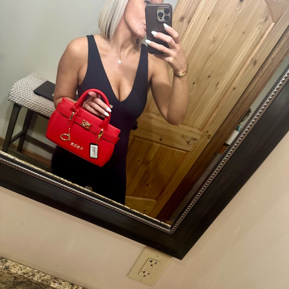 NWT! Bebe Evie Small Satchel!
